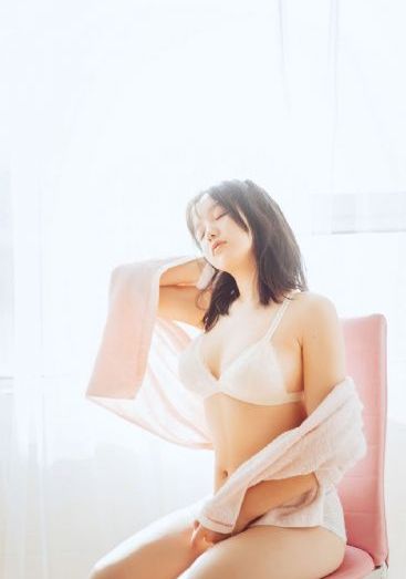 97熟女人妻碰碰精品_720电影完整版在线观看