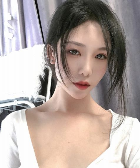 在线播放侵犯高傲女教师希崎_DVD在线观看电视