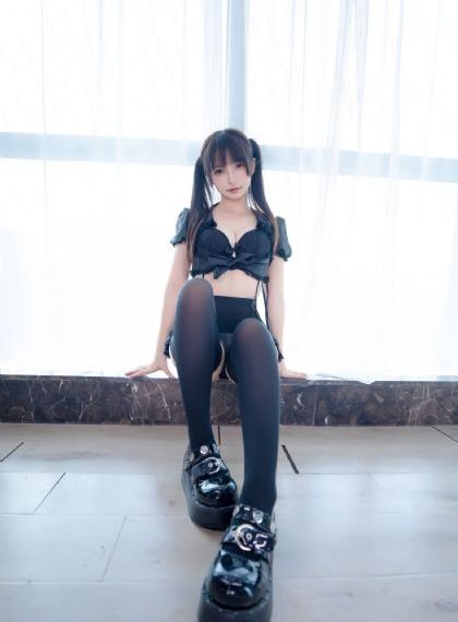 午夜偷窥女子小便影院_HD动漫在线观看